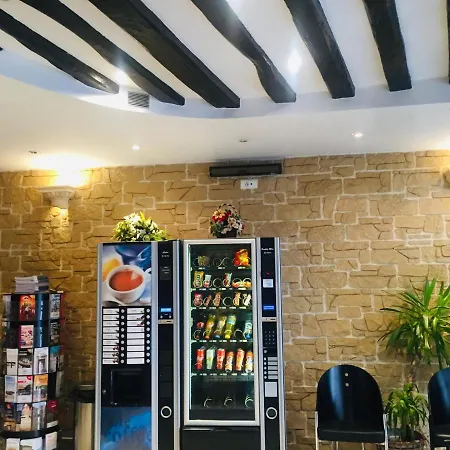 Le Mediterraneen Szálloda