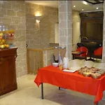 Le Mediterraneen Hotel