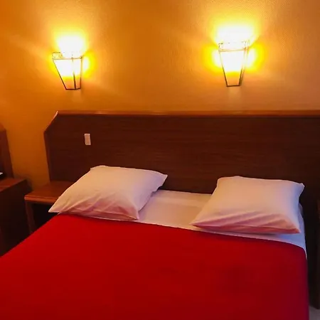 Hotel Le Mediterraneen Paris