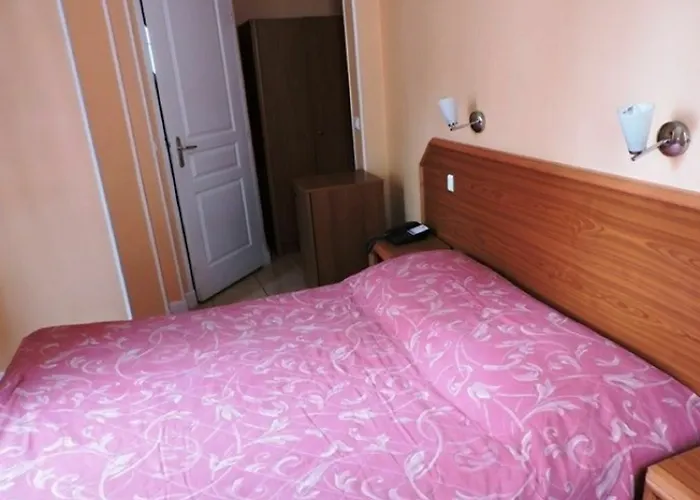 Hotel Le Mediterraneen Paris