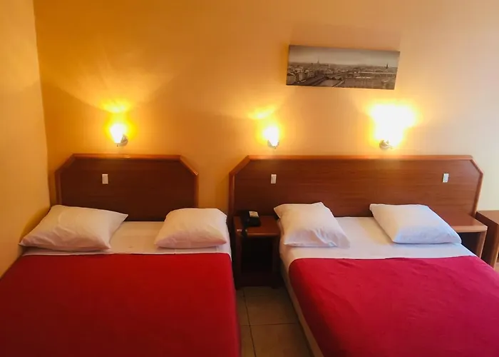 Hotel Le Mediterraneen 3*