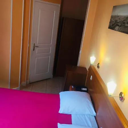Otel Le Mediterraneen 3*