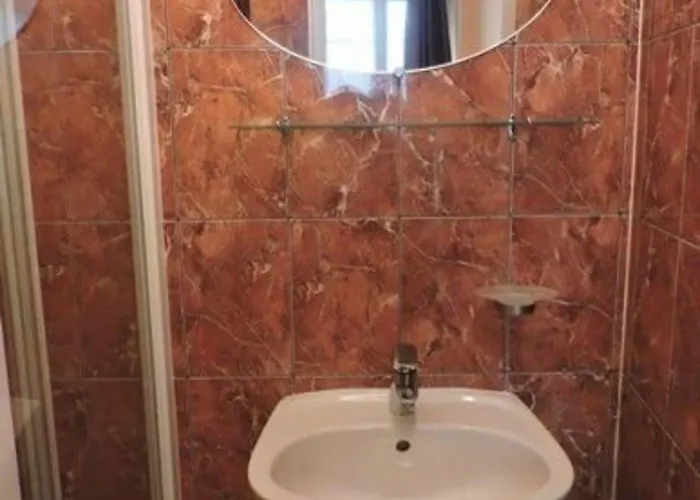 Hotel Le Mediterraneen 3*