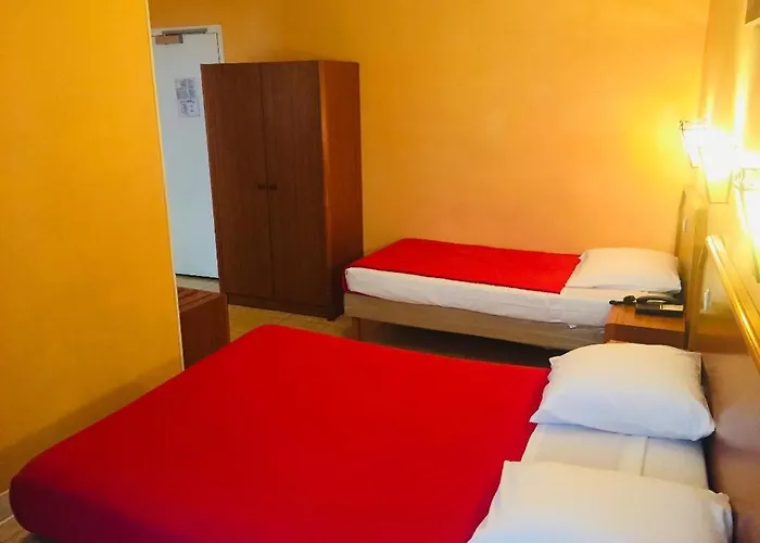 Le Mediterraneen Hotel